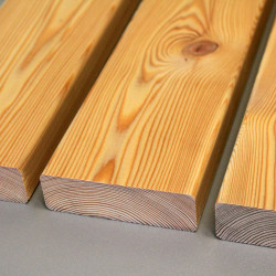 Glattkantbretter 28x90mm Sibirische Lärche